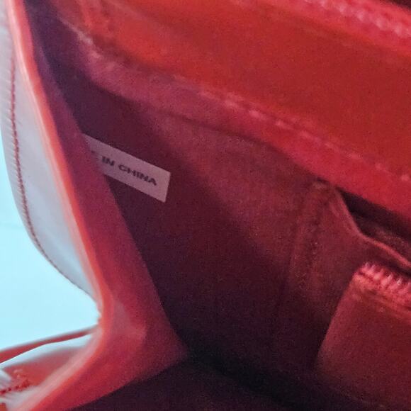 Retro Inspired Glossy Statement Handbag Red Gold Accents Acrylic Shoulder Purse - Picture 9 of 14